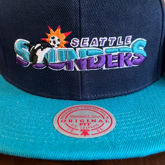 New Vintage Seattle Sounders Hat - Picture 2 of 9